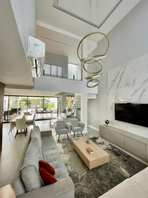 Casa em Camboinhas a 150m da praia